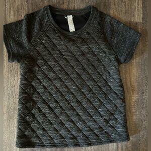 Oiselle Charcoal Quilted Short Sleeve Sweatshirt
